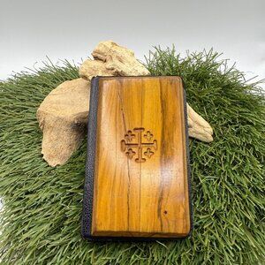 Vintage 1965 Olive Wood King James Version New Testament Bible